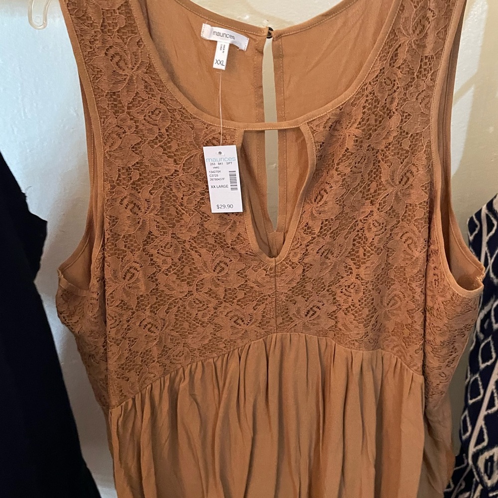 Maurice’s top